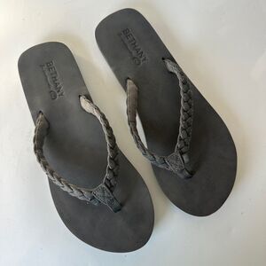 Cobain Braided Bethany Pacifica Thong Comfort FlipFlops Women’s Size 10 Gray